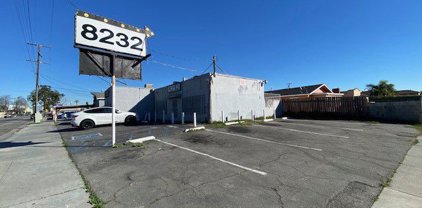 8228 Santa Fe Avenue, Huntington Park