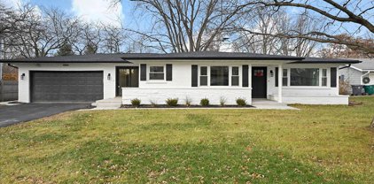 34W270 Sunset Drive, Batavia
