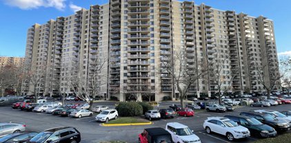 205 Yoakum Pkwy Unit #307, Alexandria
