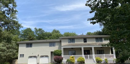1630 Glendola Road, Wall