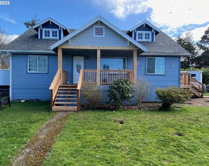 413 N MARPLE ST, Coos Bay