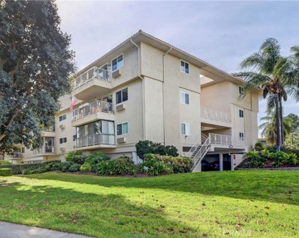 2384 Via Mariposa W Unit 1B, Laguna Woods