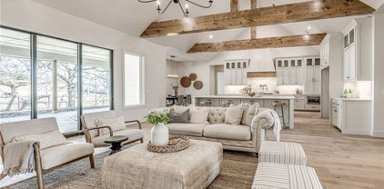 532 Old Creek Road, Edmond