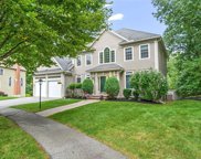 11 Pondview Lane, Reading image