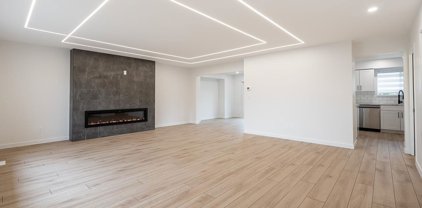 6523 Lochdale Street, Burnaby