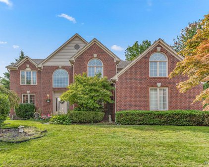 2036 OAKWOOD, Troy