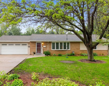 12010 Sunrise Lane, Minnetonka
