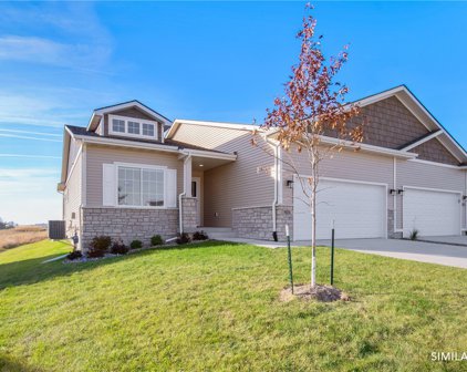 1249 S Maycomb  Drive, West Des Moines