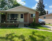 18233 FLORAL, Livonia image