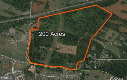 2435 Harlan Springs Rd, Martinsburg