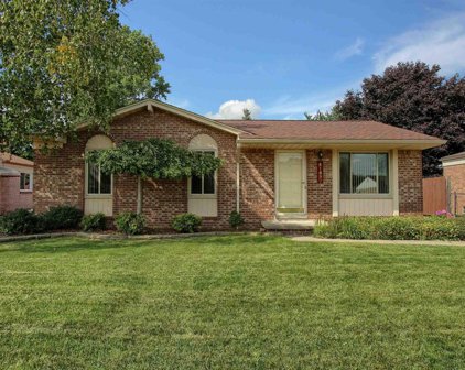 41699 Clayton, Clinton Twp