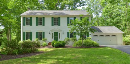 1956 Barton Hill Rd, Reston