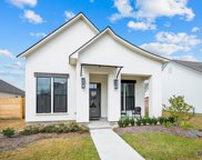 9944 Stonewater Dr, Central image