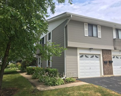 131 Fairlane Court Unit #A, Bloomingdale