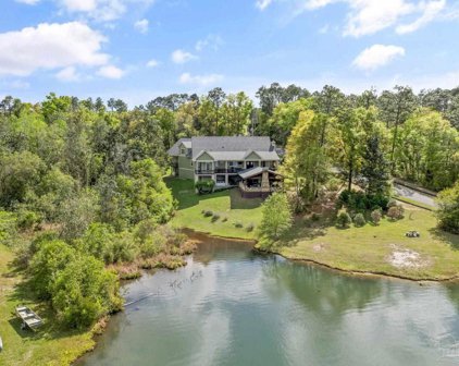 20137 Erin Pond, Seminole