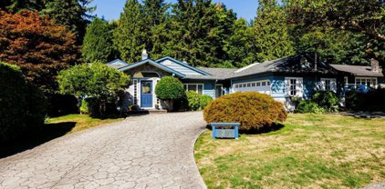 3293 Wayne Drive, North Vancouver