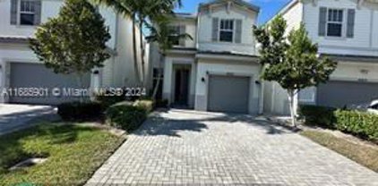 4441 Nw 48th Ter, Tamarac