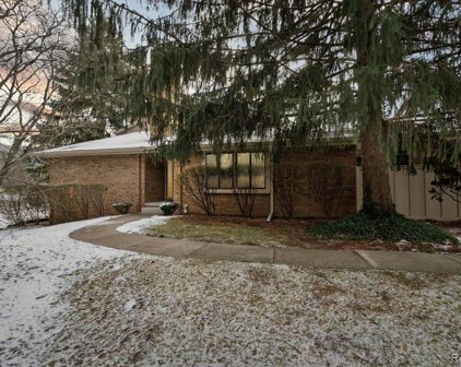7489 PEBBLE, West Bloomfield Twp