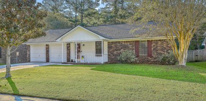 458 Fox Hunt Road, Goose Creek
