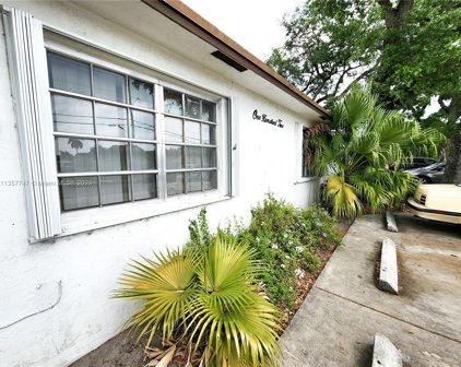 102 Sw 9th St, Hallandale Beach