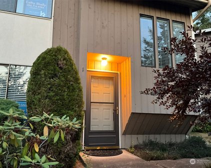 1800 Grant Avenue Unit #H1, Renton
