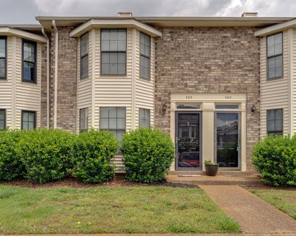 595 Thomas Jefferson Cir, Madison