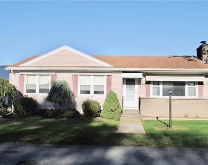 1 Hillview  Drive, North Providence