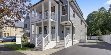 11 Grant Ave. Unit 11, Belmont
