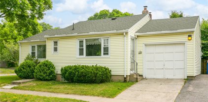 93 Rossiter  Road, Rochester City-261400