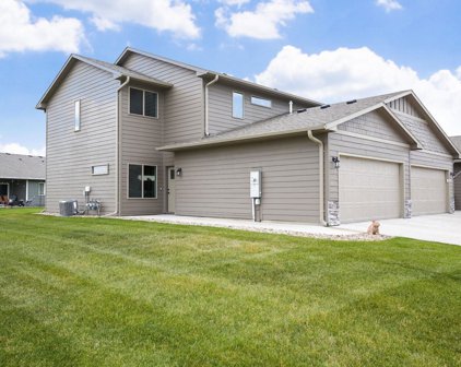 231 E Ivy Rd, Tea
