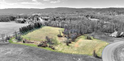 632 Southridge Dr, Mechanicsburg