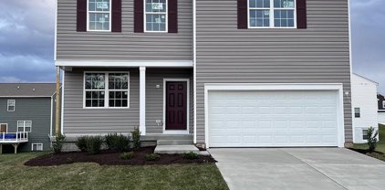 294 Aylesbury Ln, Martinsburg