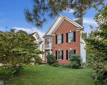 1522 Cedar Ave, Mclean