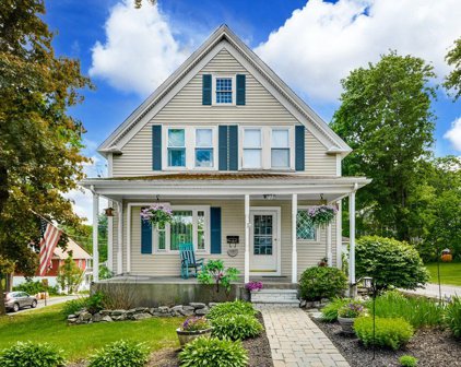 27 Elmwood Street, Maynard