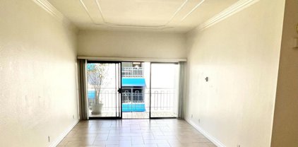 8328 Regents Road Unit 2F, San Diego