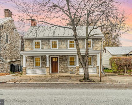 229 E Louther St, Carlisle