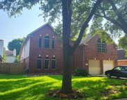 8015 Weeping Willow Place, Missouri City image