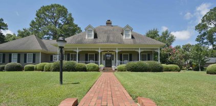 2111 Chapman Drive, Albany