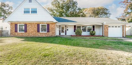 509 S Kings Point Road, South Central 1 Virginia Beach