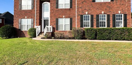 5001 Charles Johnston Dr, La Vergne