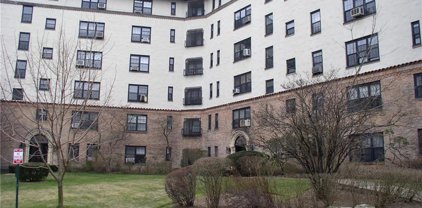 1273 North Avenue Unit #5/2E (ent #8), New Rochelle