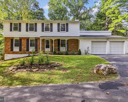 8847 Woodlawn Way, Springfield