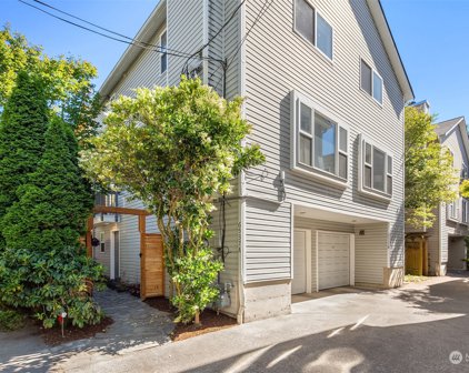 6537 5th Avenue NE Unit #A, Seattle