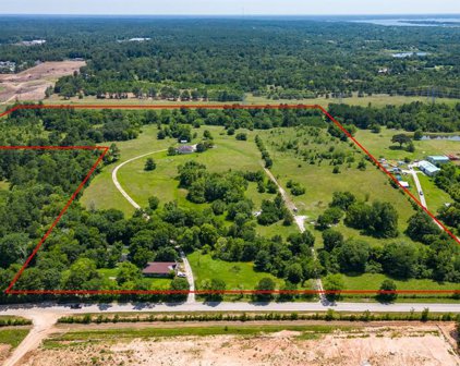 9681 Longstreet Road, Willis