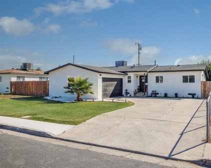 1642 7th, Delano