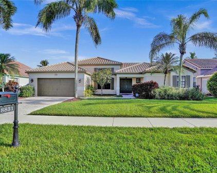 8831 S Southern Orchard Rd S, Davie