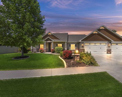 2226 W Silver Creek Dr, Nampa