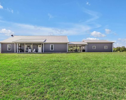 242 Hedrick Ln, Summertown