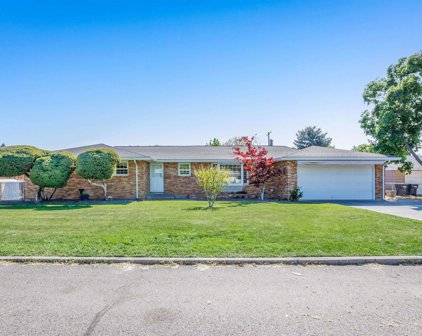 417 Road 37, Pasco