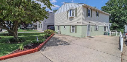 3147 Baybriar Rd, Dundalk